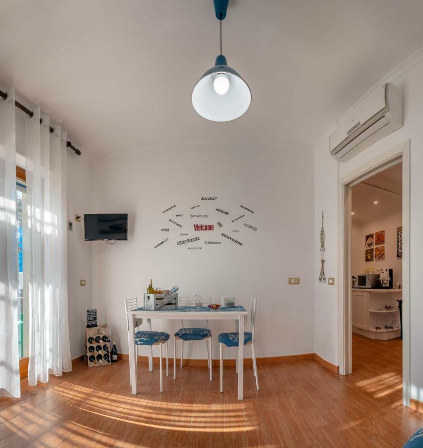 Casa Di Flo Apartment ซอร์เรนโต ภายนอก รูปภาพ