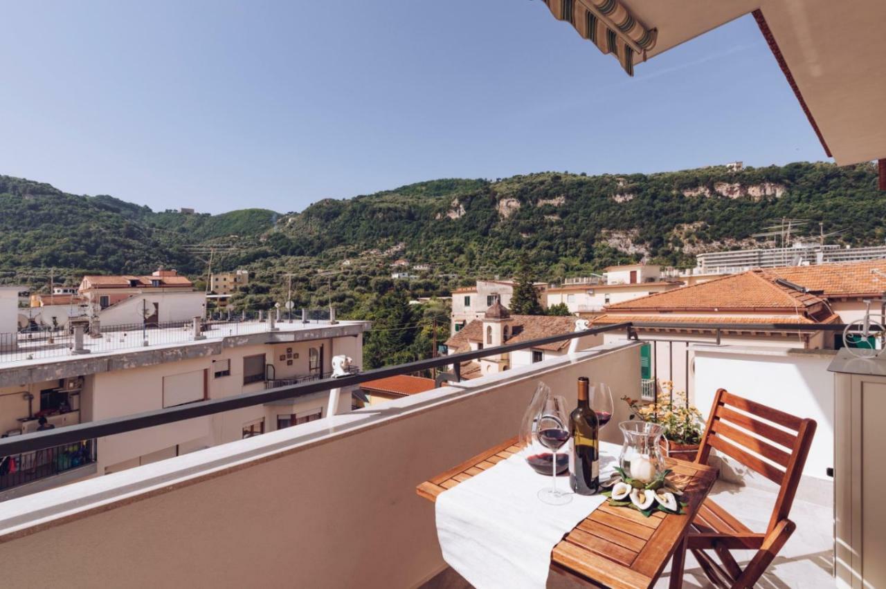 Casa Di Flo Apartment ซอร์เรนโต ภายนอก รูปภาพ