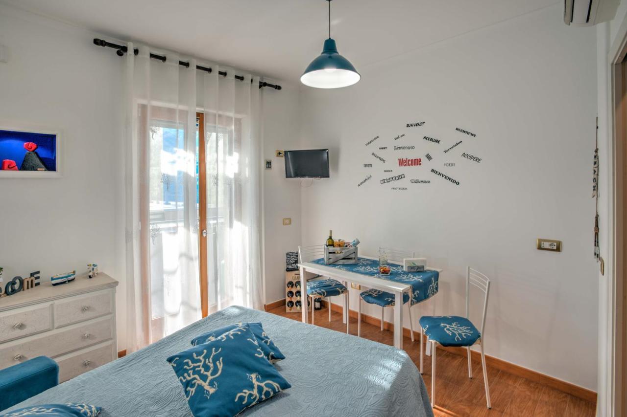Casa Di Flo Apartment ซอร์เรนโต ภายนอก รูปภาพ
