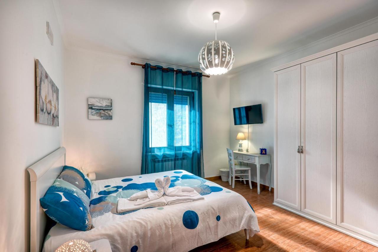 Casa Di Flo Apartment ซอร์เรนโต ภายนอก รูปภาพ